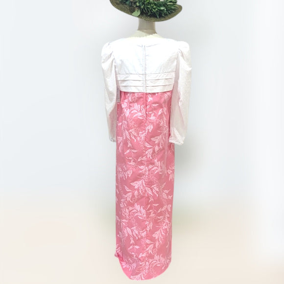 Blush Blossom Muumuu – White Eyelet & Maile Puakenikeni Print