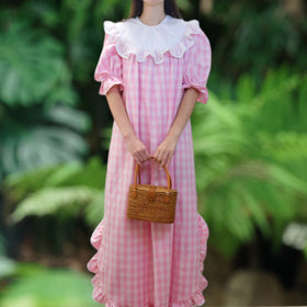 Classic Style Palaka Muumuu White Ruffle Pink