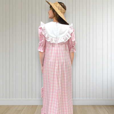 Classic Style Palaka Muumuu White Ruffle Pink