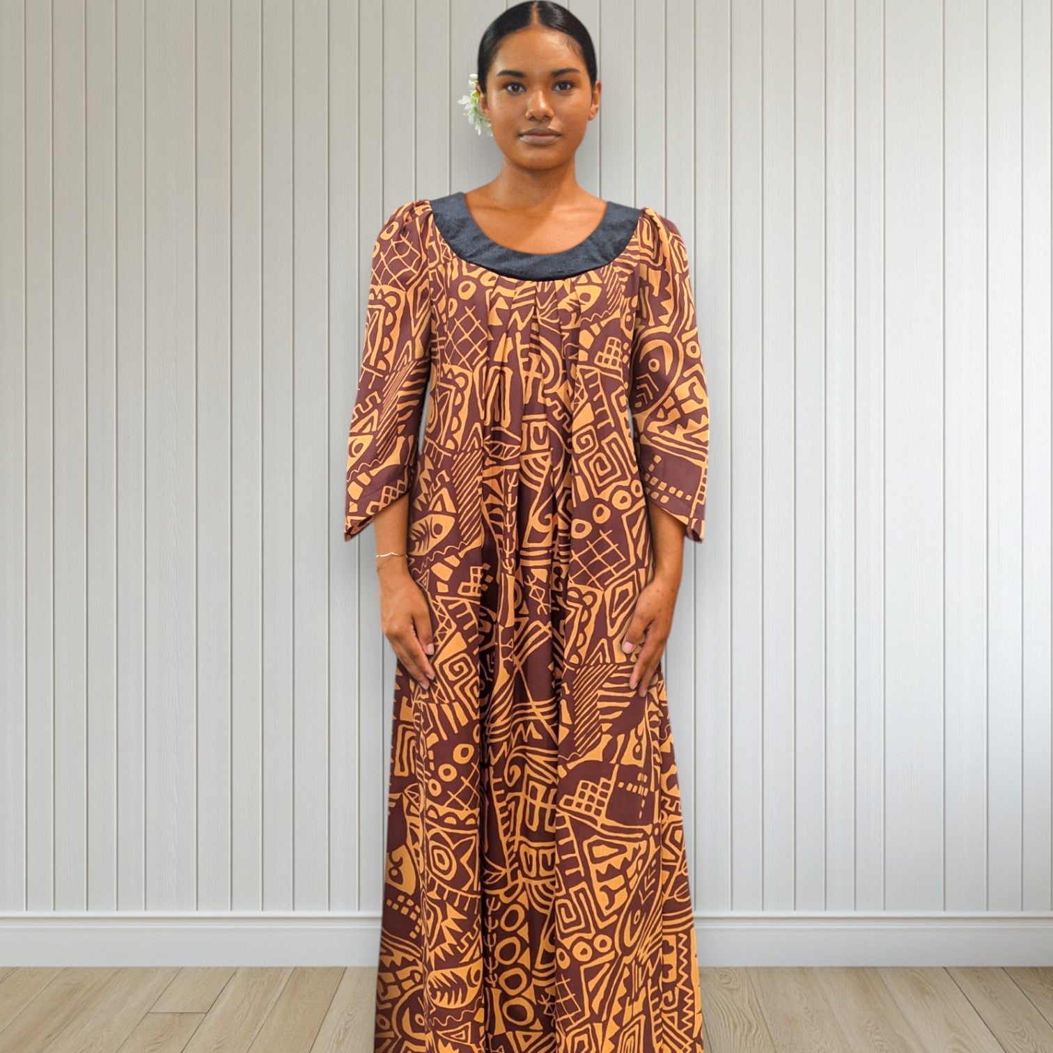 Crimson Tribal Muumuu Dress with Black Collar / MR144 S Crimson Tribal Muumuu Dress with Black Collar / MR144 S