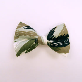 Camouflage Surfer Print Dog's Bow Tie | Pet Fashion - Muumuu Outlet