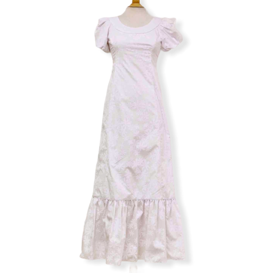 White Beach Wedding Dress with White Hawaiian Print | Crew Neck Puff Sleeve Tiare Flower Print Hawaiian Dress 992 4 White Beach Wedding Dress with White Hawaiian Print | Crew Neck Puff Sleeve Tiare Flower Print Hawaiian Dress 992 4