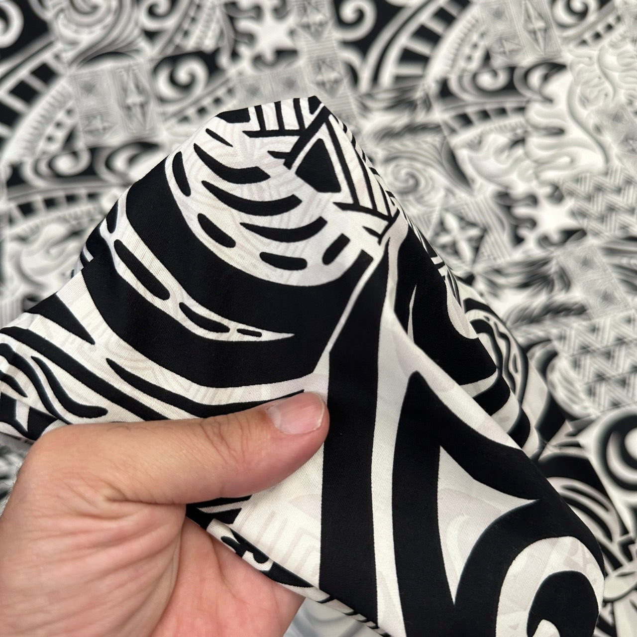 Tapa Hawaiian Print Fabric 100%Cotton/ Black and White