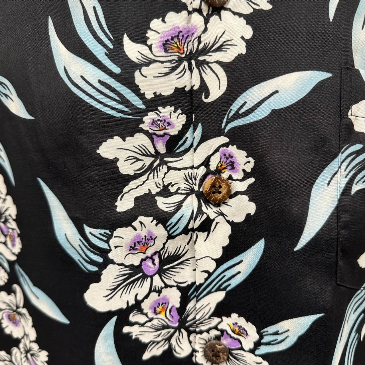 Vintage Hibiscus Print Hawaiian Shirt - BLACK | Vintage Aloha Shirts Brand: Kamehameha