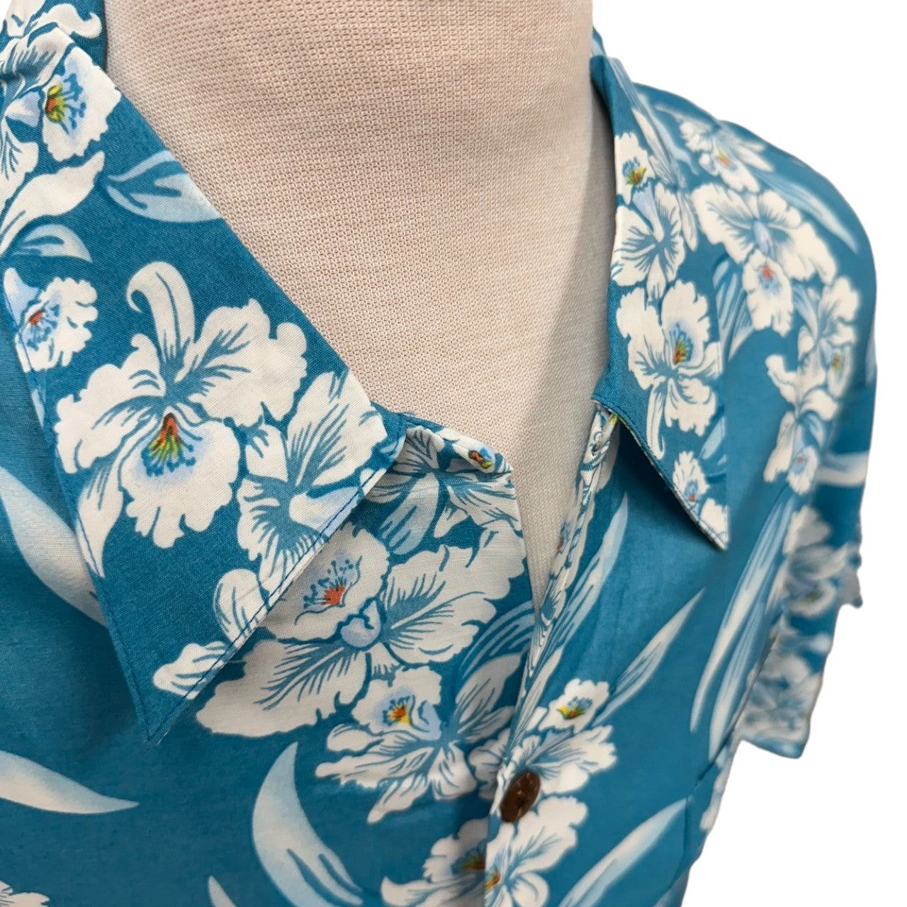 Vintage Hibiscus Print Hawaiian Shirt - Turquoise | Vintage Aloha Shirts Brand: Kamehameha