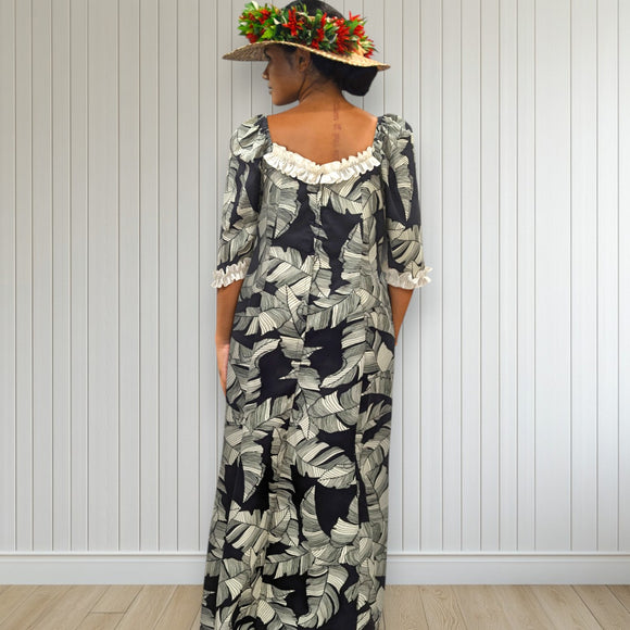 Banana Leaf Ruffle Muumuu Black White