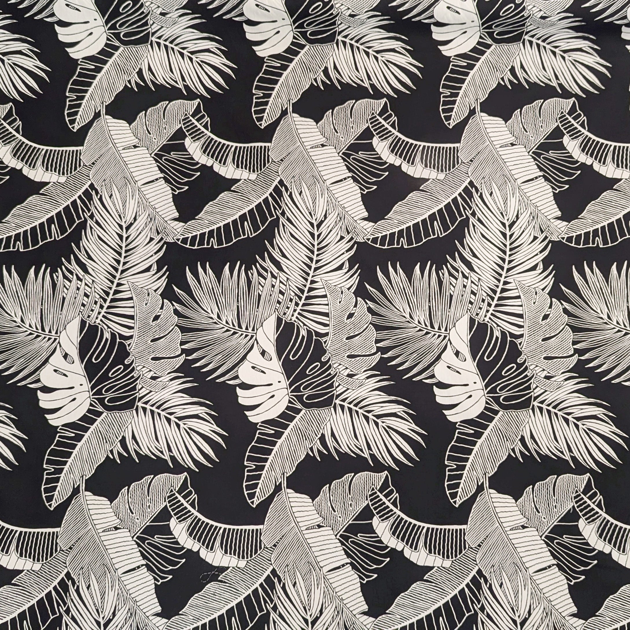 BlackHawaiianFabricwithMonstera