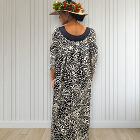 Black Pineapple Tapa Velvet Collar Muumuu Dress