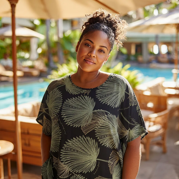 Comfort & Effortless Elegant Top in the Loulu Palm Leaf – PK Original Print