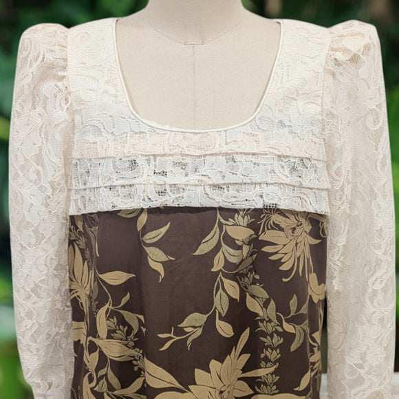 Brown FlowerLei Long Pleated Lace Hawaiian Dress