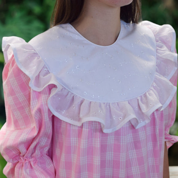 Classic Style Palaka Muumuu White Ruffle Pink