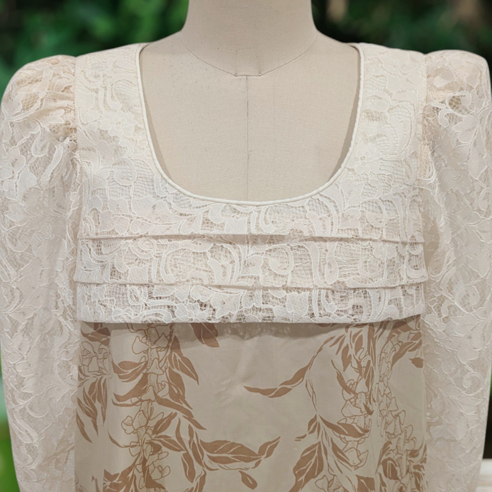 Cream FlowerLei Elegant Lace Hawaiian Dress