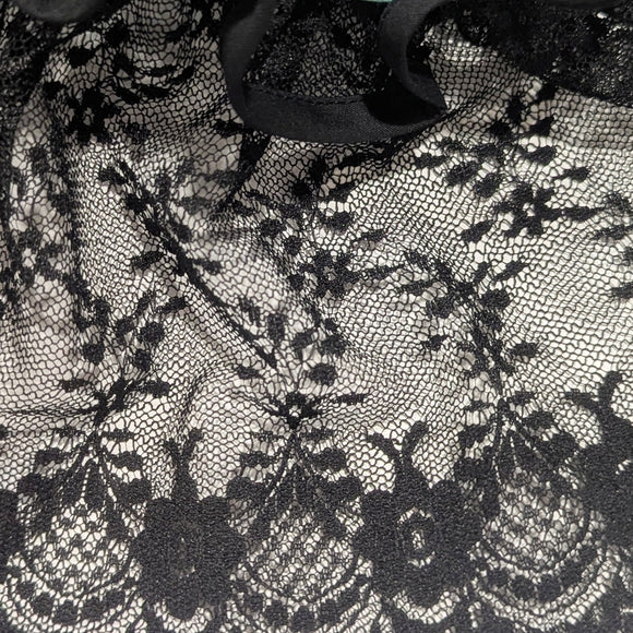 Hawaiian Holomuʻu – Fern Print & Black Lace Mermaid Line Hawaiian Dress | Made in Hawaii