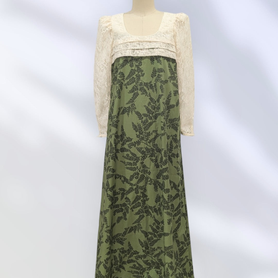 Green Leaf LongPleated White Lace Hawaiian Dress