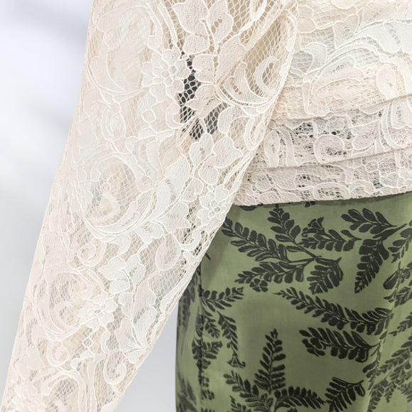 Green Leaf Long Pleated White Lace Hawaiian Dress