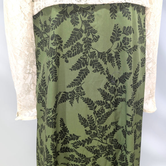 Green Leaf Long Pleated White Lace Hawaiian Dress