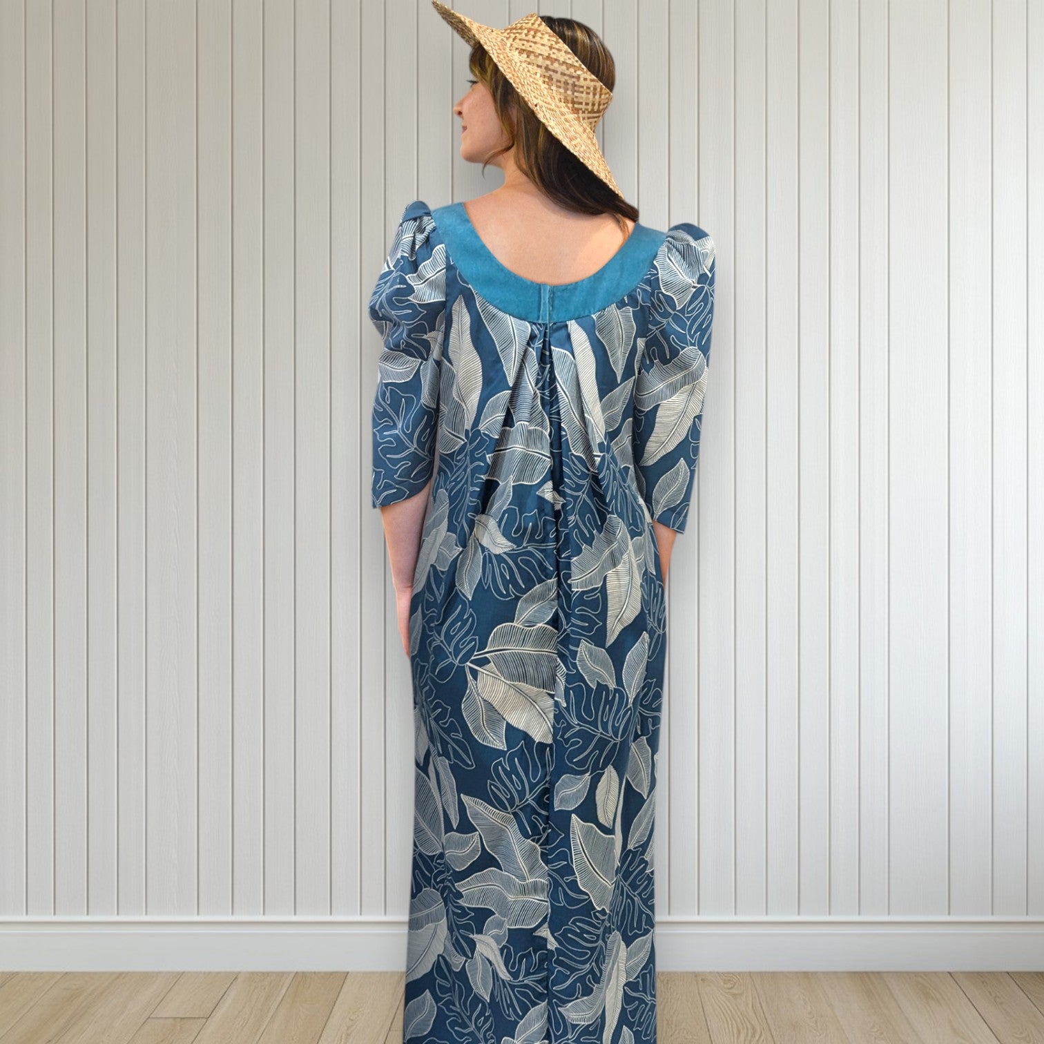 Green Tropical Leaf Muumuu with Velvet Yoke MR144 2XL Green Tropical Leaf Muumuu with Velvet Yoke MR144 2XL