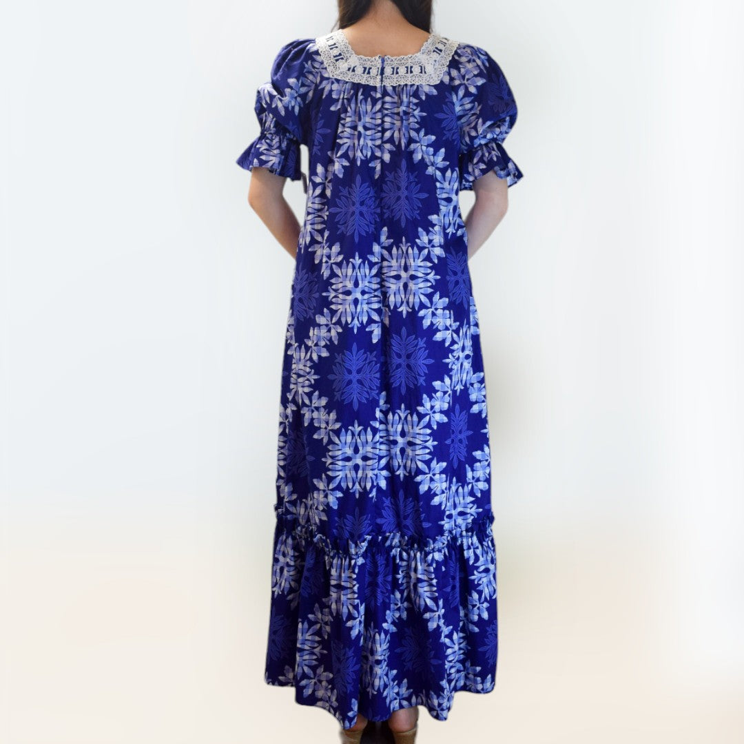 Hawaiian-Quilting-Motifwith-Palaka-Muumuu-Blue