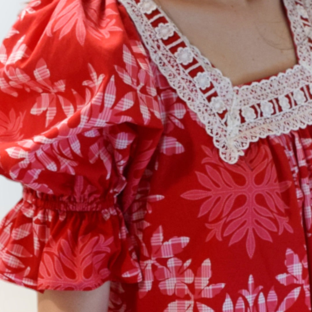 HawaiianQuiltingMotifwithPalakaMuumuu-Red