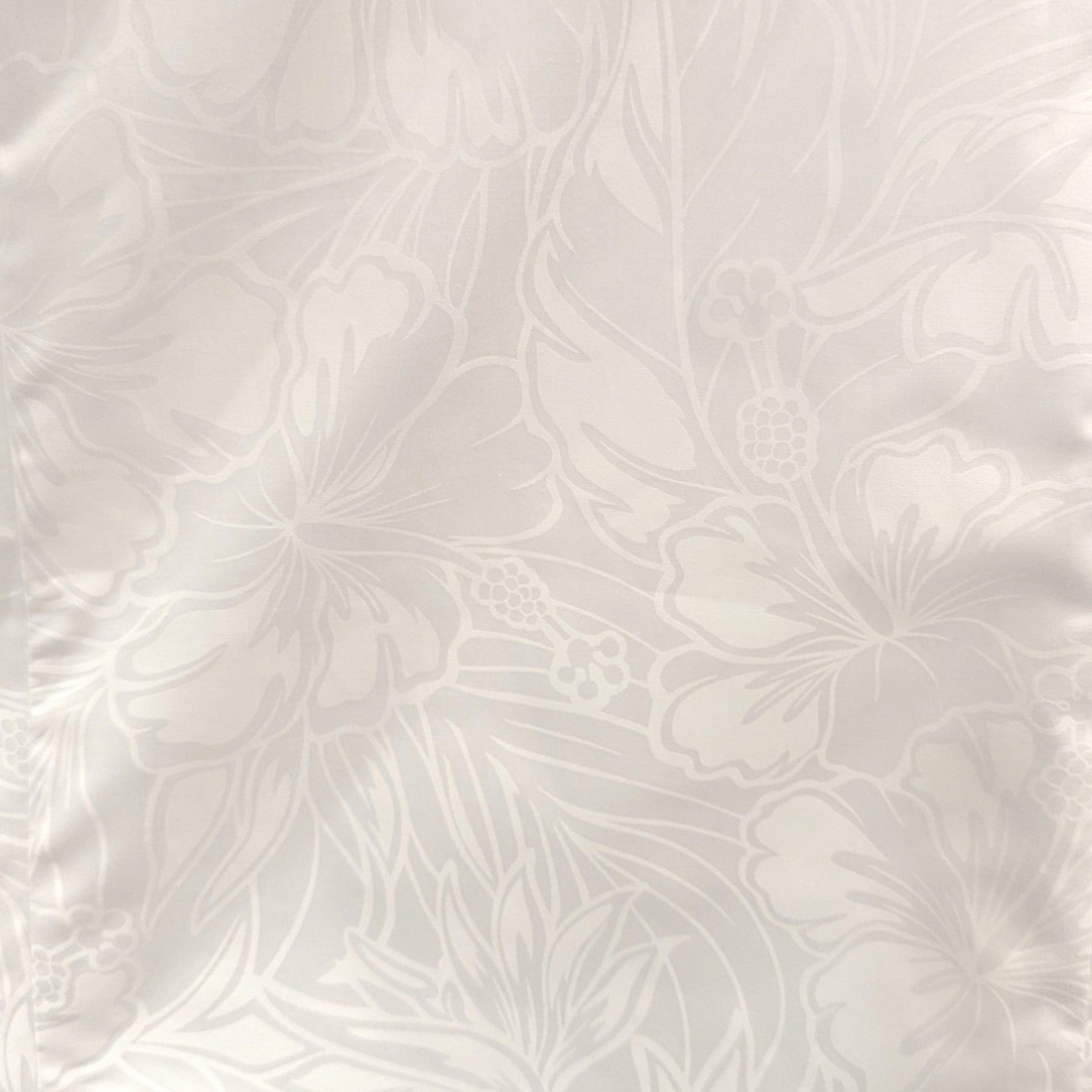 Hawaiian Dress – White Ruffle Neckline & Hibiscus Print