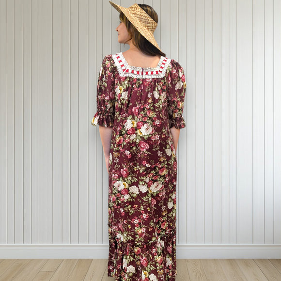 Hawaiian Muumuu Dress in Dark Red