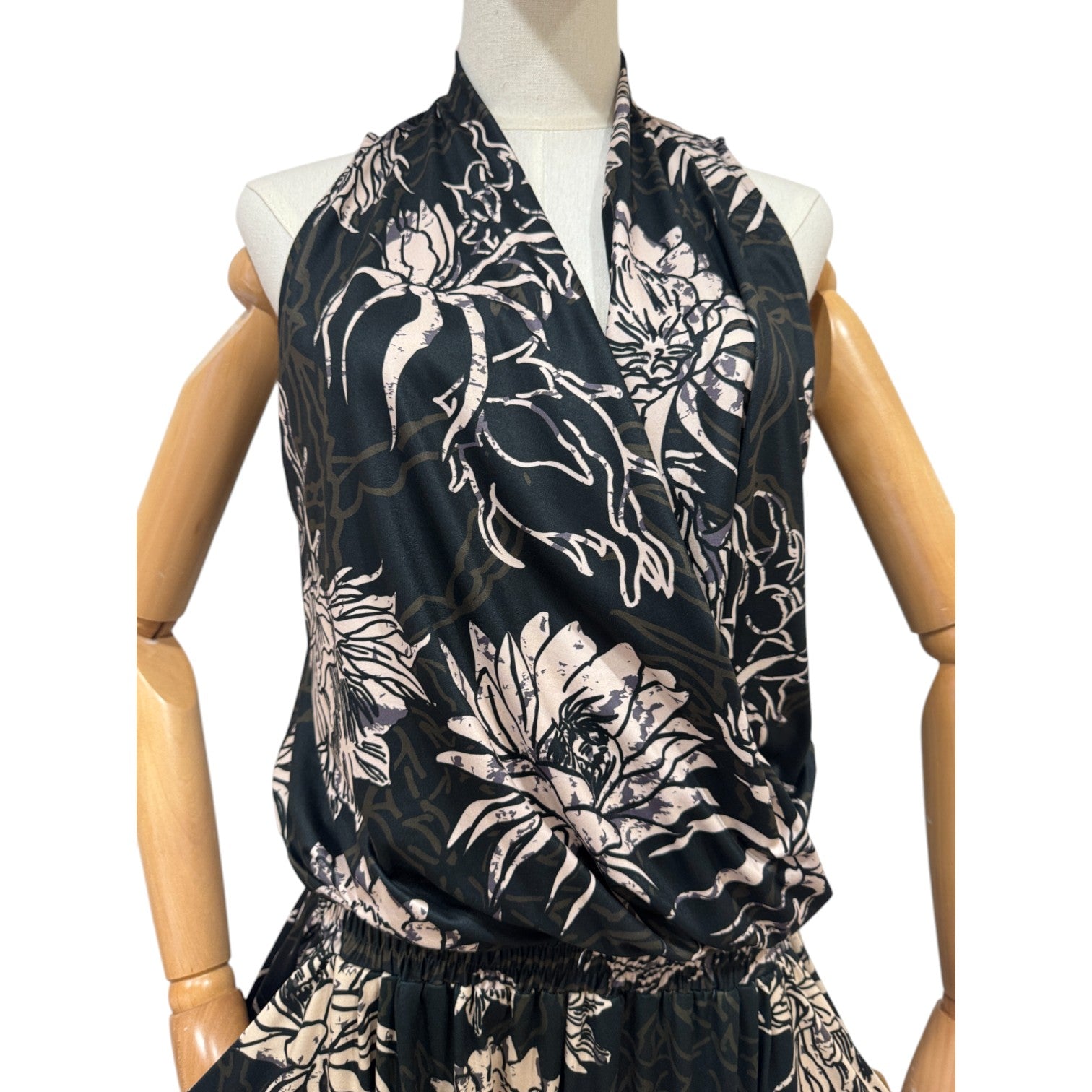 Dragon Fruits Print Sleeveless Jumpsuit – Relaxed Fit, Vacation Ready - 0