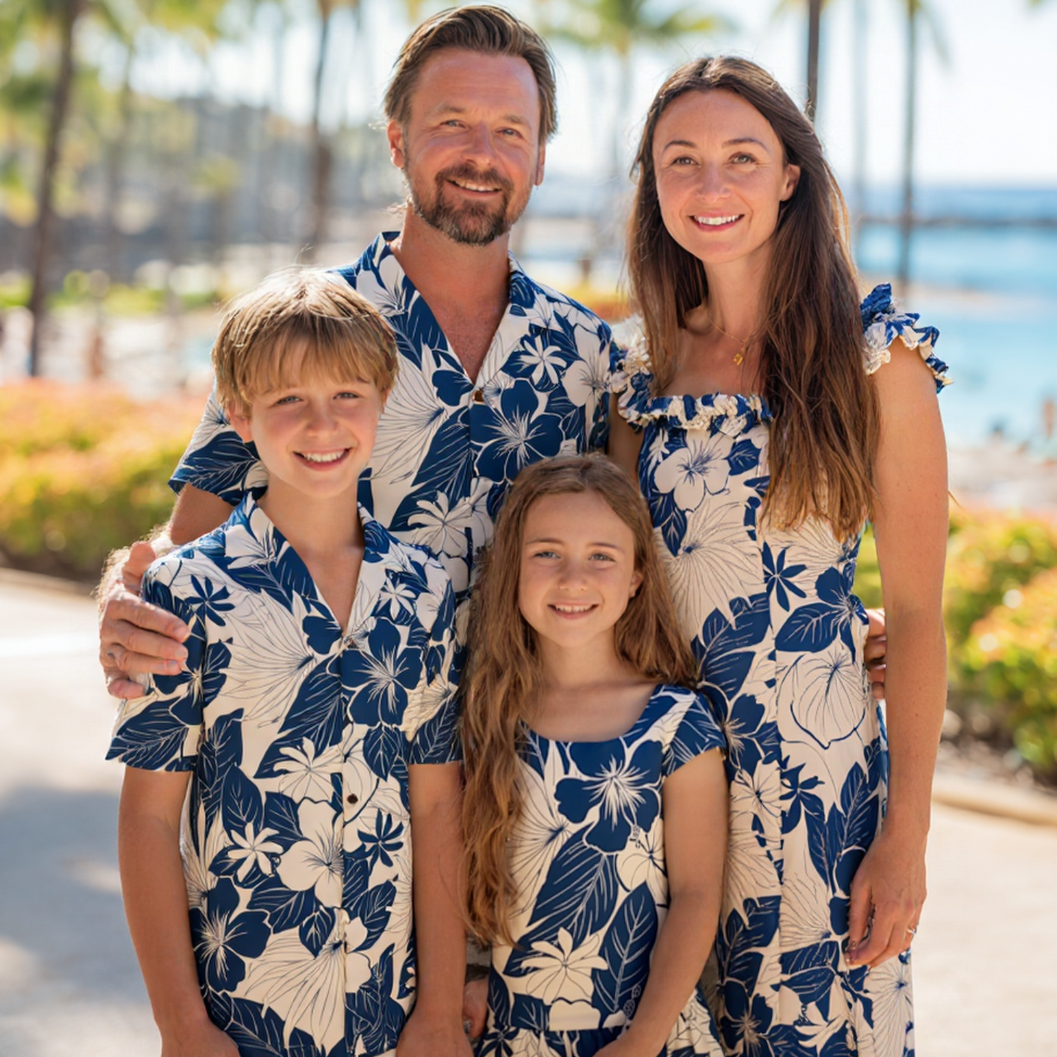 Hibiscus_Tiare_Family_Matching_Outfits_Blue