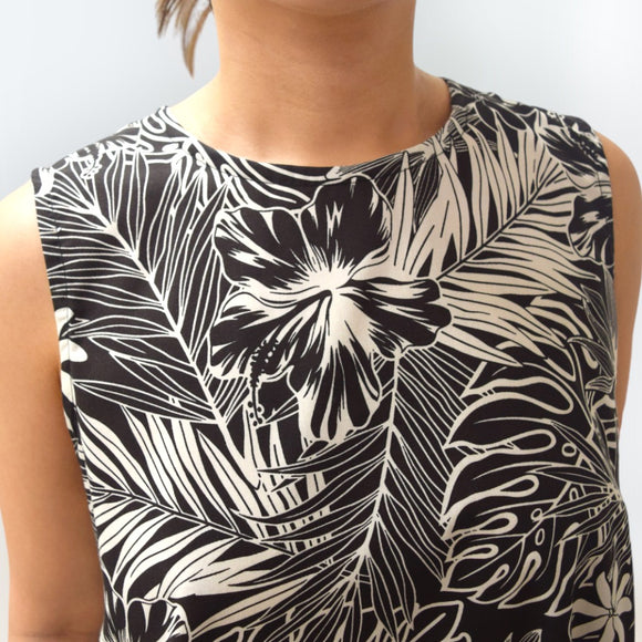 HibiscusandMonsteraPrintComfortable