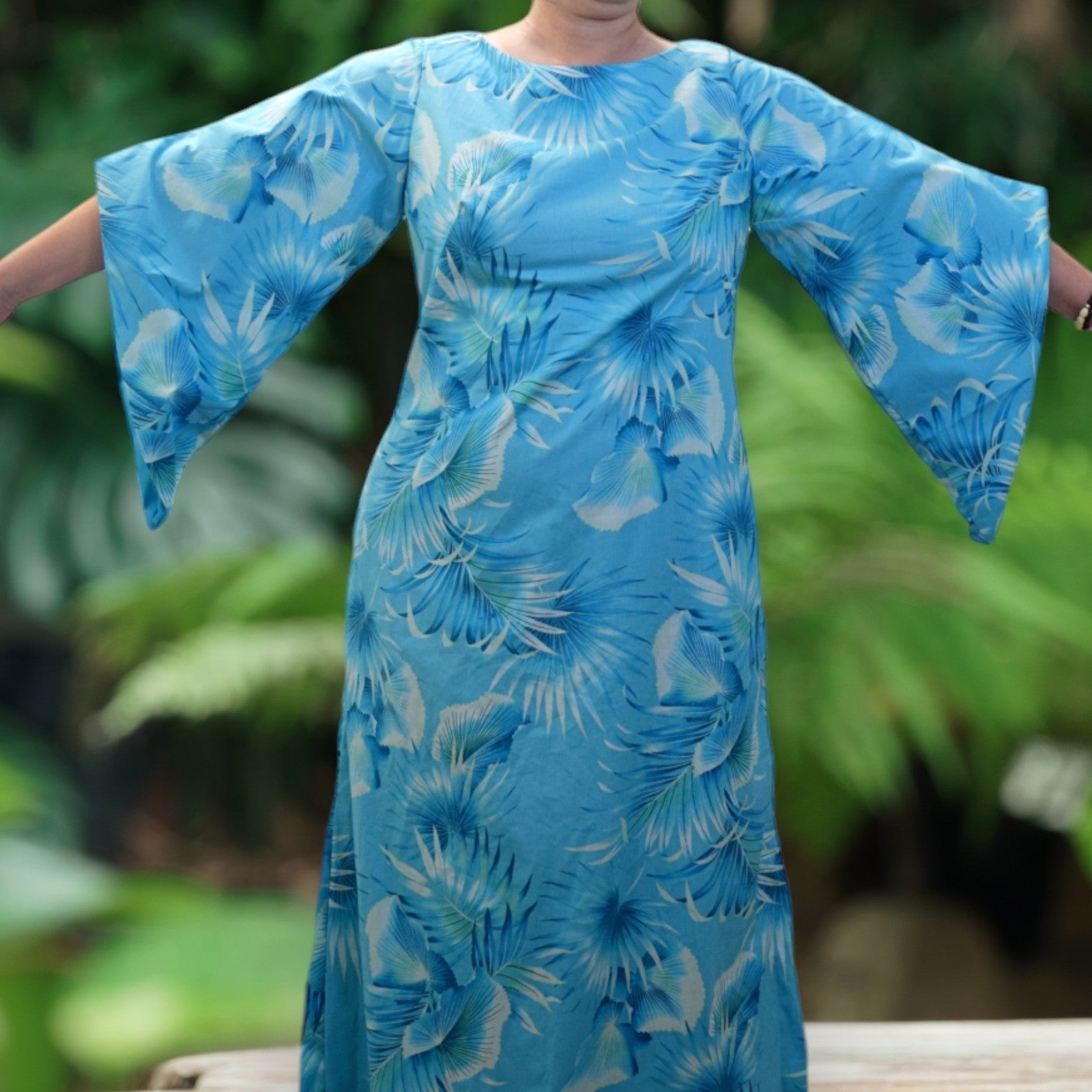 Kimono-Sleeve-Hawaiian-Dress-With-Slit-Design-Aqua