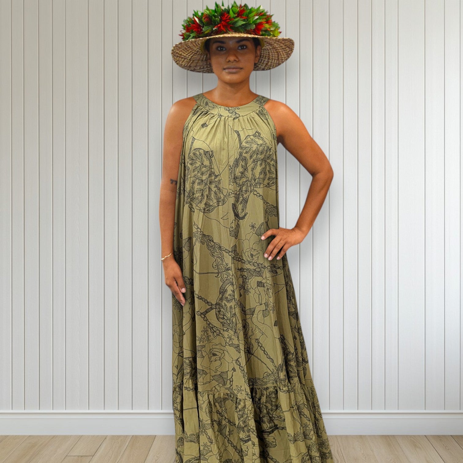 Princess Kaiulani P Rider Maxi Dress Versatile Peacock Feather Print Dress Made in Hawaii Charcoal Gray / L - XL Princess Kaiulani P Rider Maxi Dress Versatile Peacock Feather Print Dress Made in Hawaii Charcoal Gray / L - XL