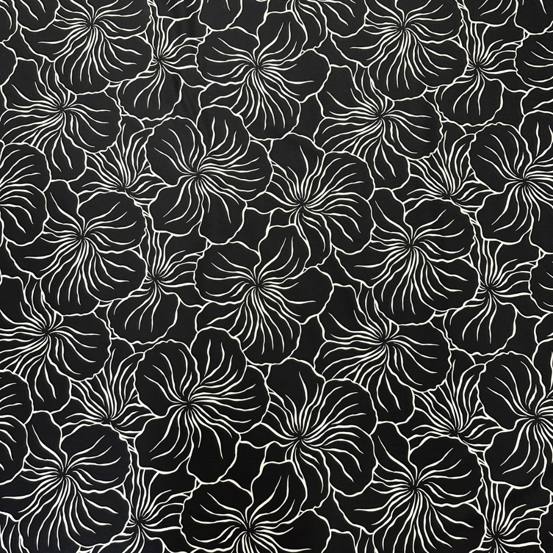 Modern Hibiscus Print Gift Wrapping Fabric / Furoshiki  | Brack - 1223FB-BL1