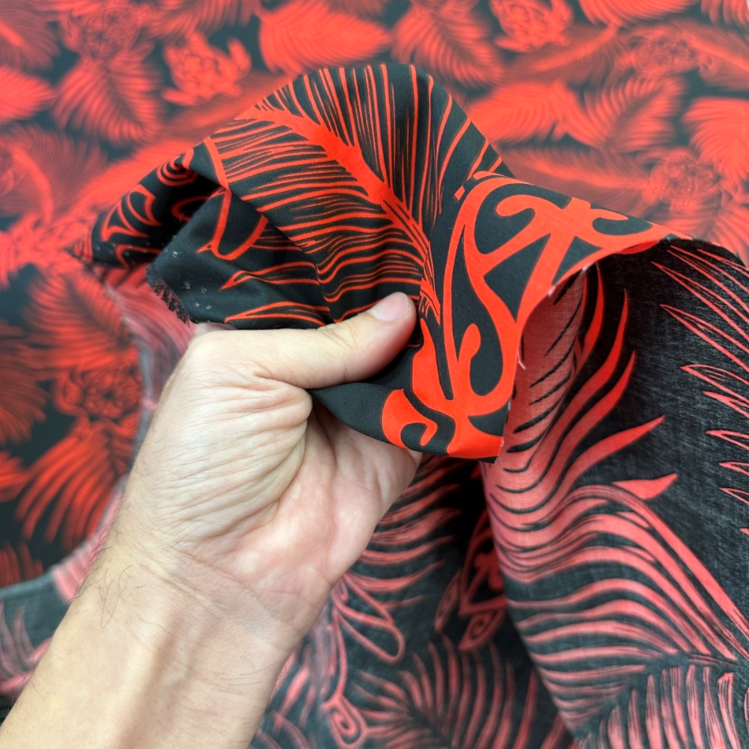 hawaiianfabric_monstera_turtle_red_4