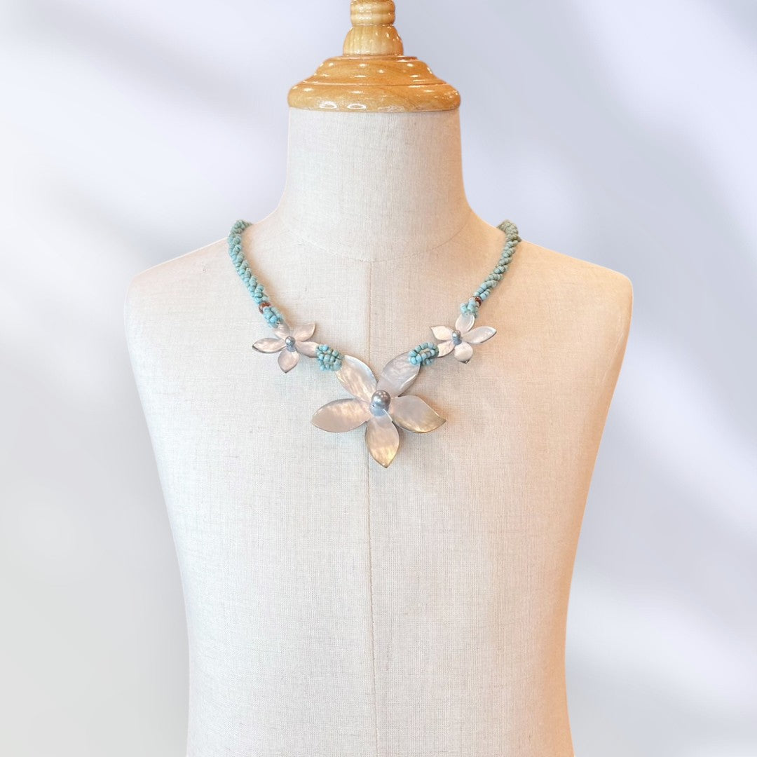 TripleCharmHawaiianShellNecklace_Plumeria