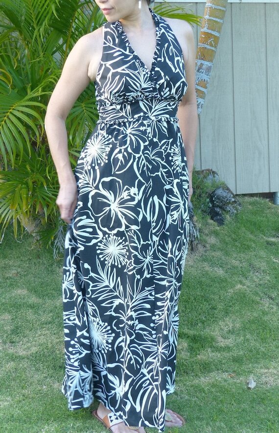 Tropical Hawaiian Flower Dress | Black 5204