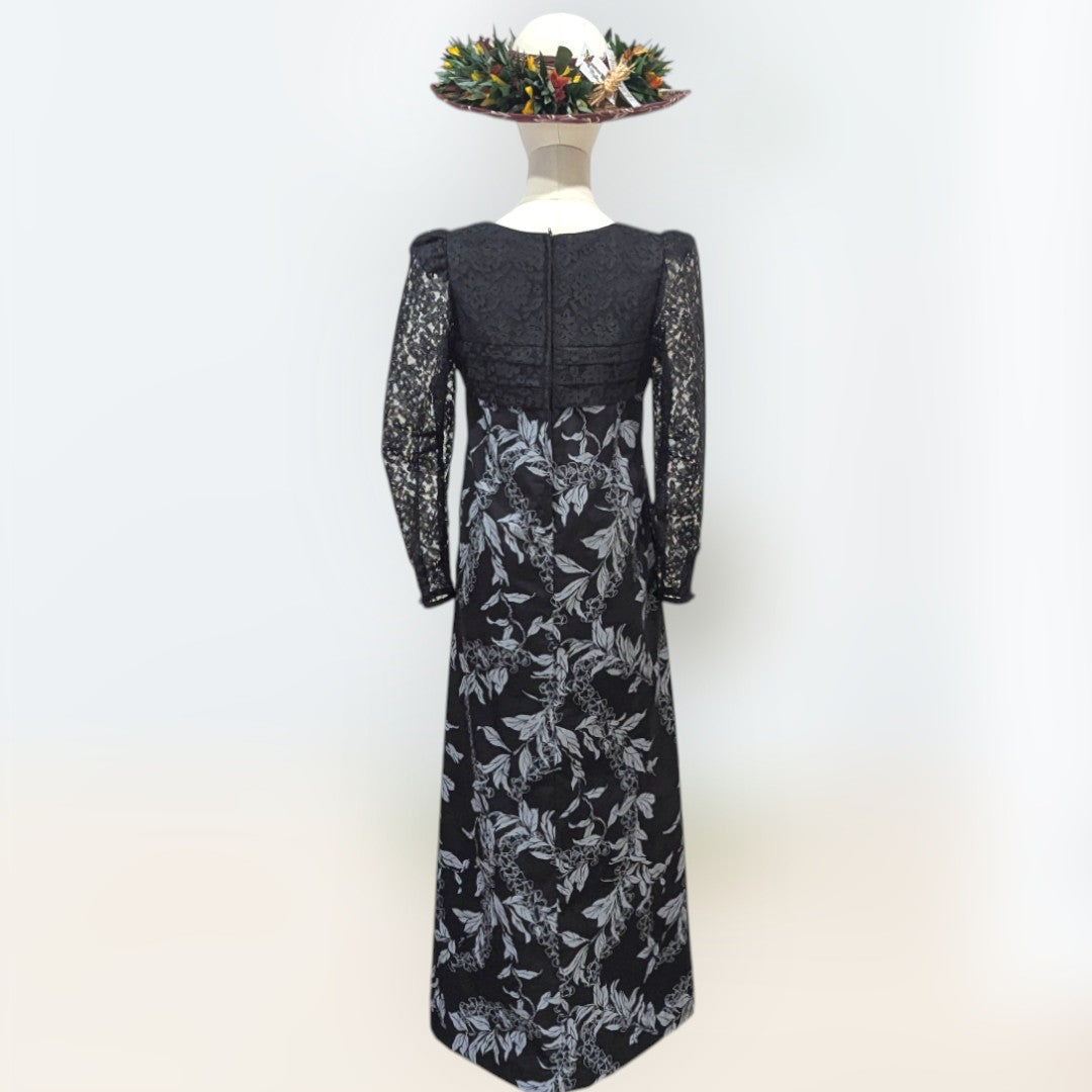 Twilight Puakenikeni Hawaiian Muumuu – Hand Printed Black