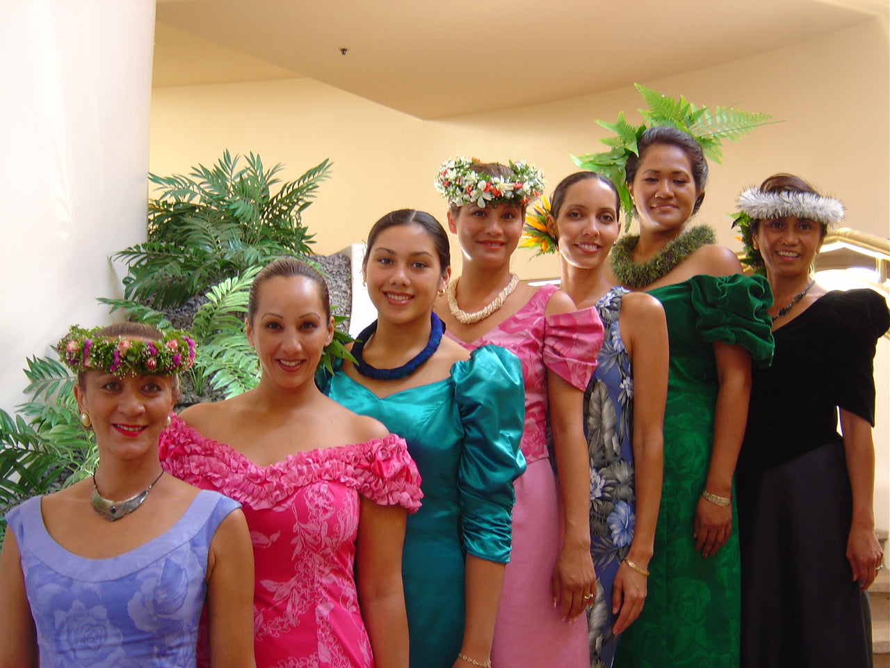 Elegant fit Hawaiian Dresses for Special Occasions.