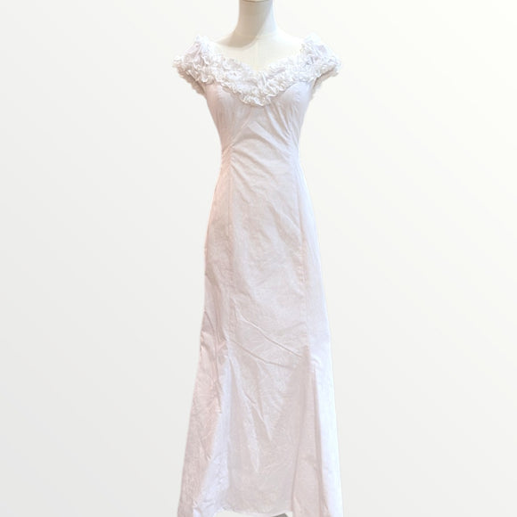 Traditional White Hawaiian Formal Dress – Hibiscus & Plumeria Lei Print | Made in Hawaii