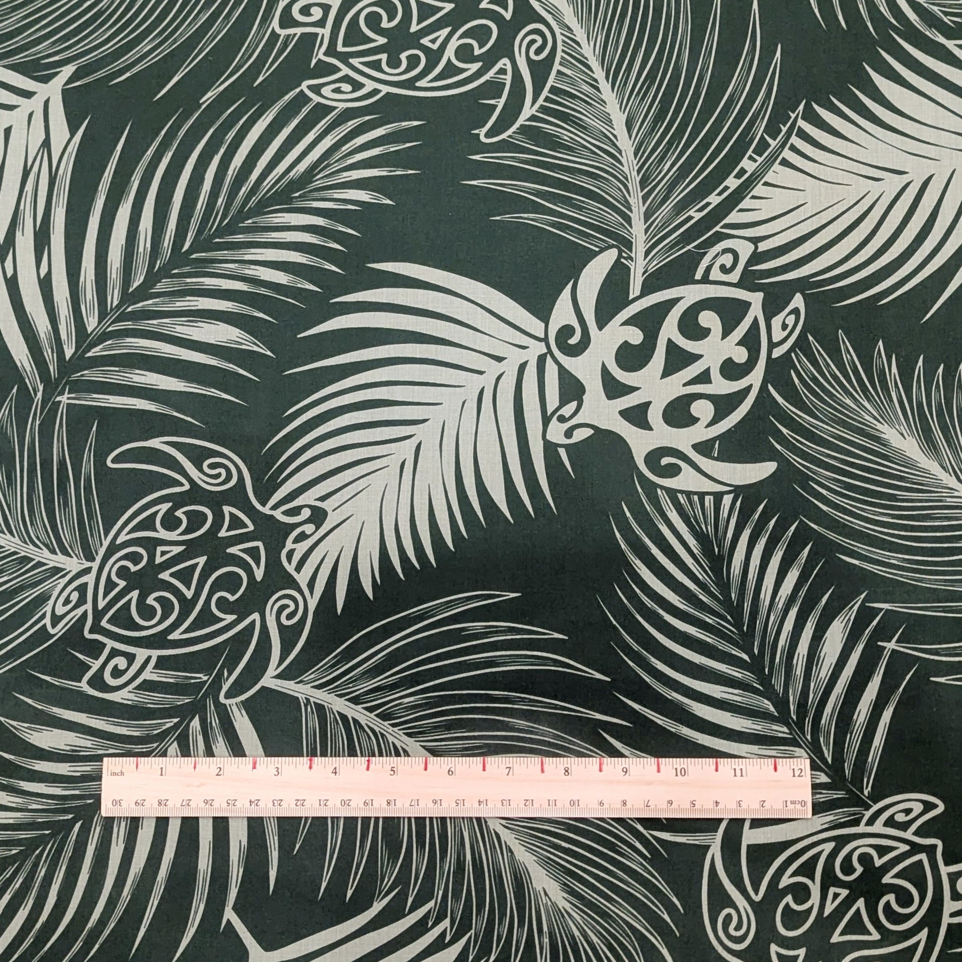 Buy Designer Hawaiian Fabric Online | Muumuu Mall by Muumuu Rainbow