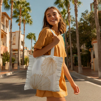 loulu_palm_ruffle_tote_bag