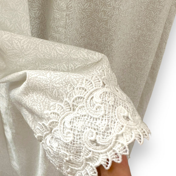 White-on-White Cottagecore Vintage Revival Hawaiian Dress – Lace Trim Long Sleeve 6761/750