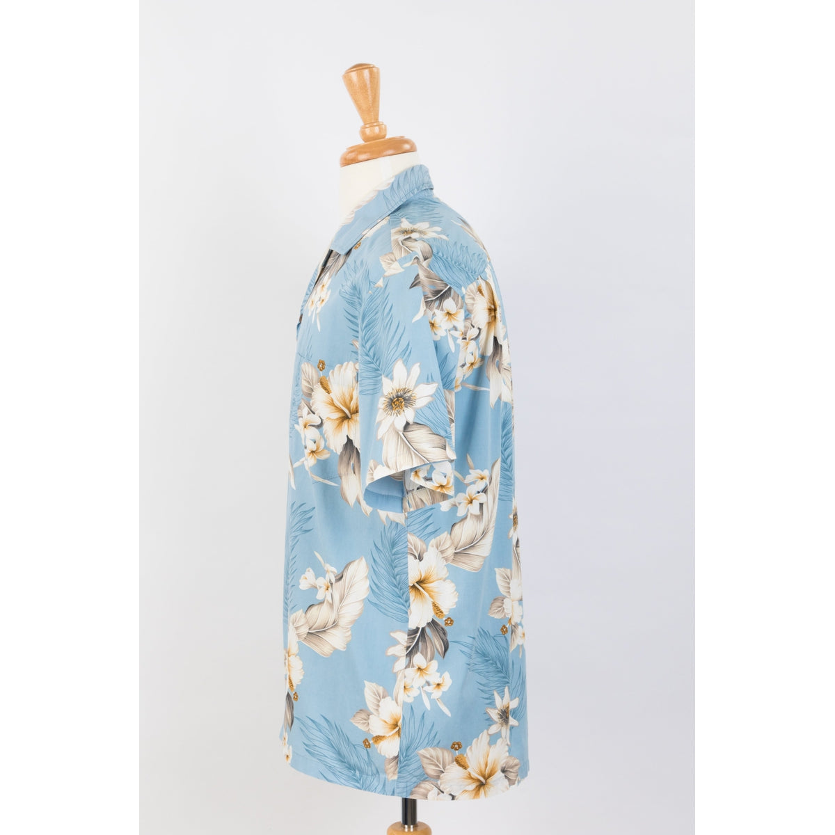 Hibiscus Cotton Aloha Shirt | Light Blue - Muumuu Outlet