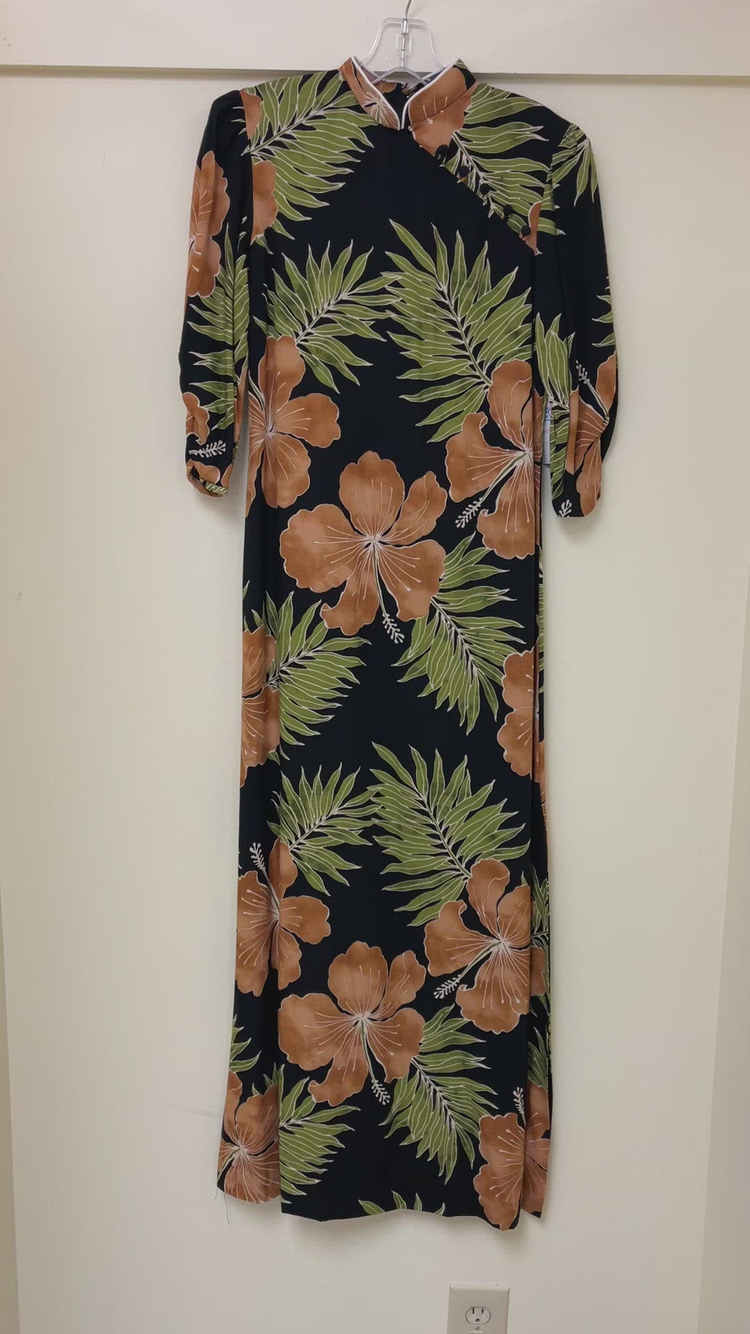 Brown Oriental Hawaiian Dress with Hibiscus Print 2004-5