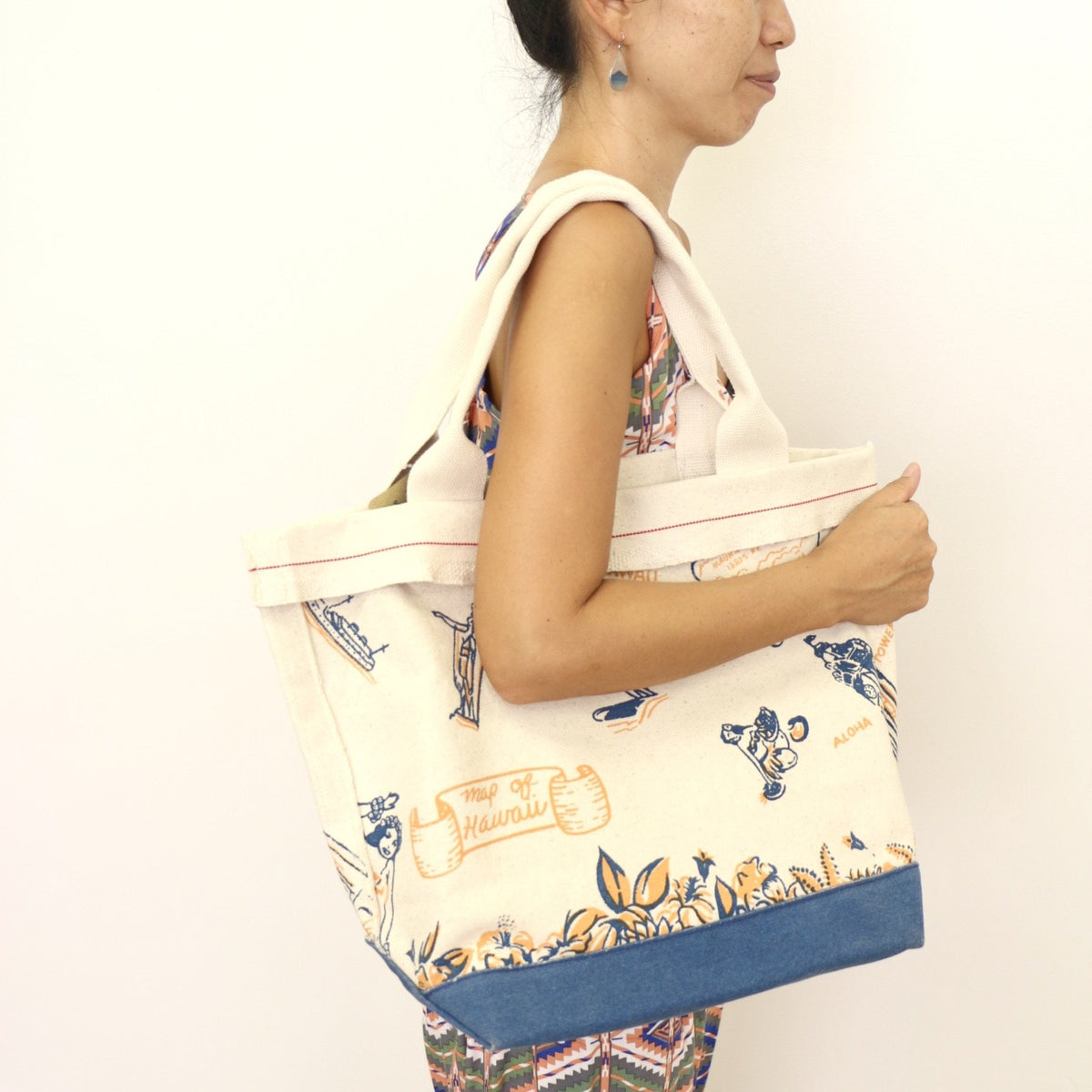 Map of Hawaii Canvas Tote - Muumuu Outlet