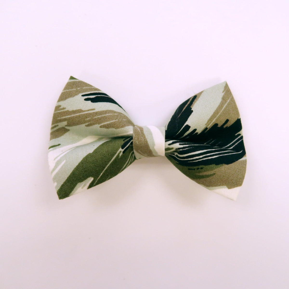 Camouflage Surfer Print Dog's Bow Tie | Pet Fashion - Muumuu Outlet