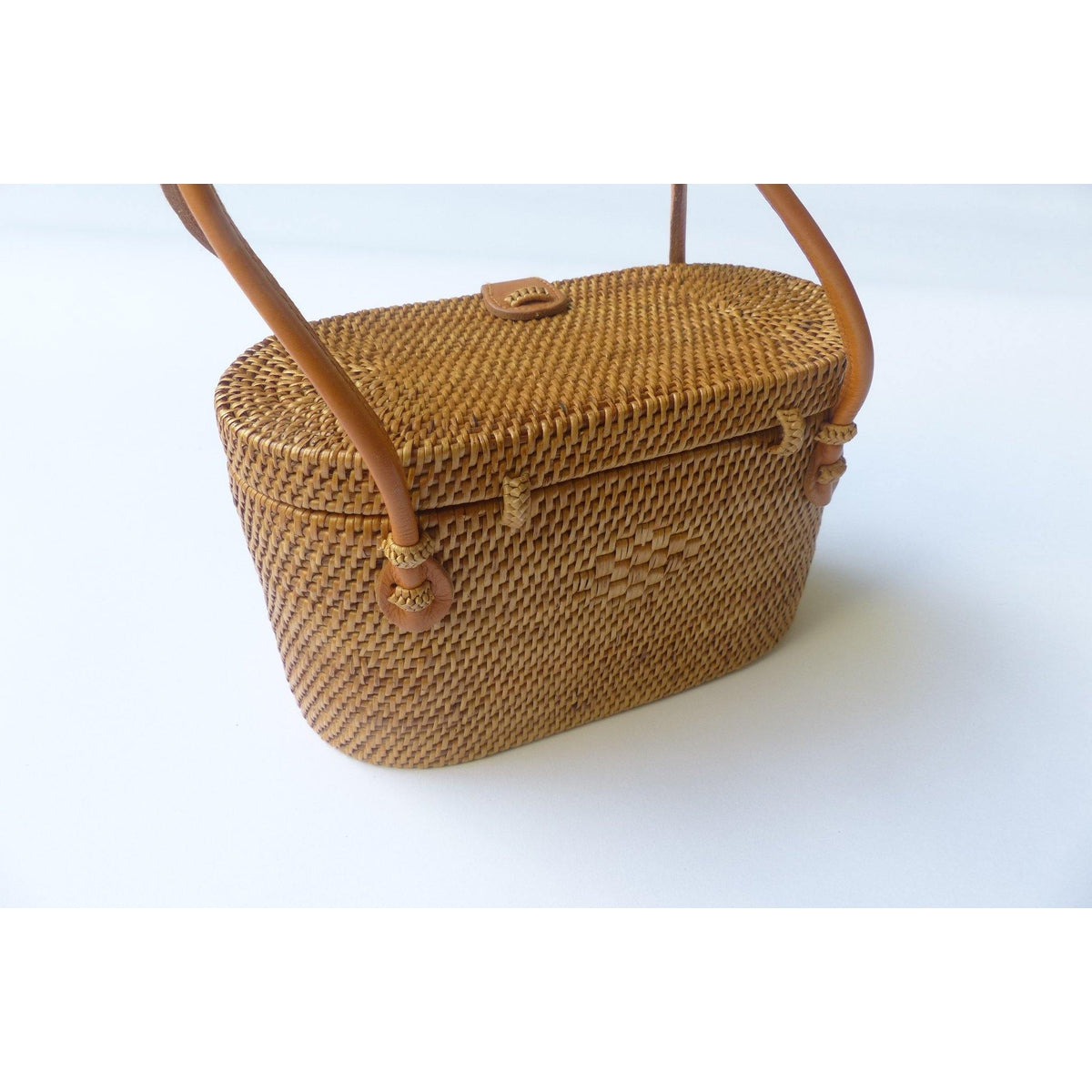 Wicker Basket Party Bag - Muumuu Outlet