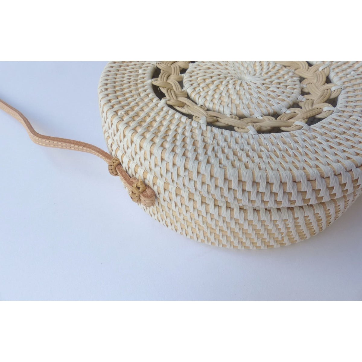 White Braided Round Ata Bag - Muumuu Outlet