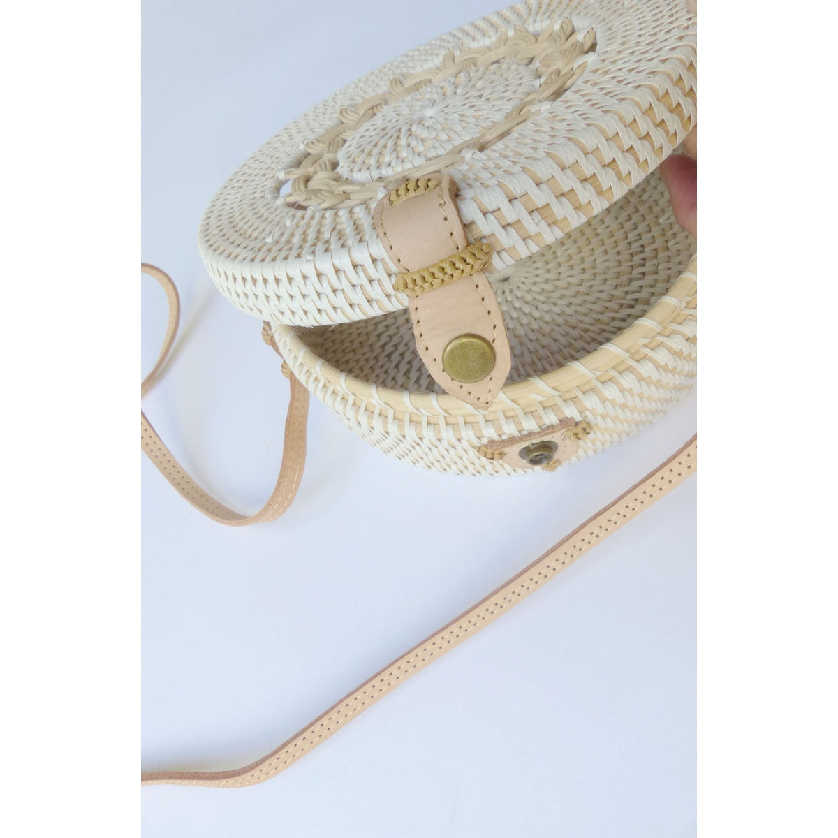 White Braided Round Ata Bag - Muumuu Outlet