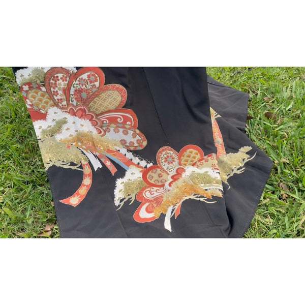 Silk Kimono Authentic Japanese l Black with Gold Embroidery - Muumuu Outlet