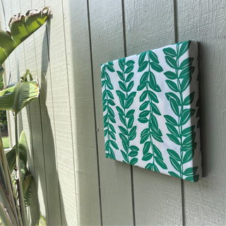 Green Maili Lei Hawaiian Traditional Vintage Print Fashion Brand Fabric Wrapping