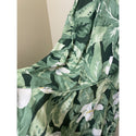 緑のロングドレスにプルメリアプリント